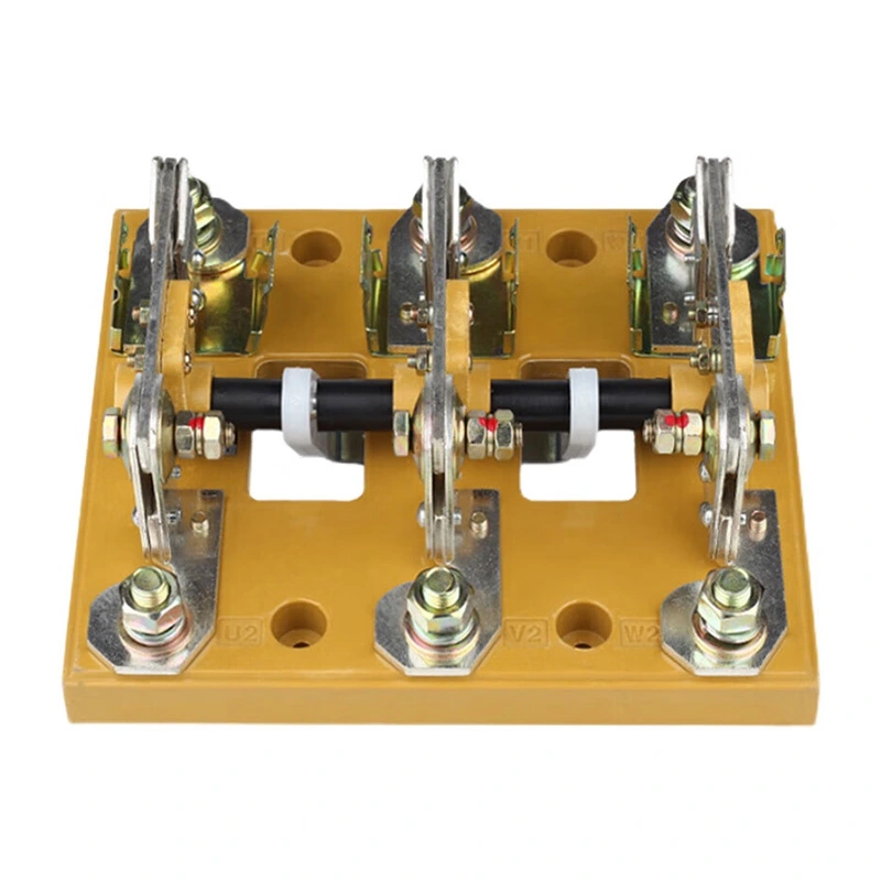 Armoire électrique 800 A, interrupteur de déconnexion triphasé